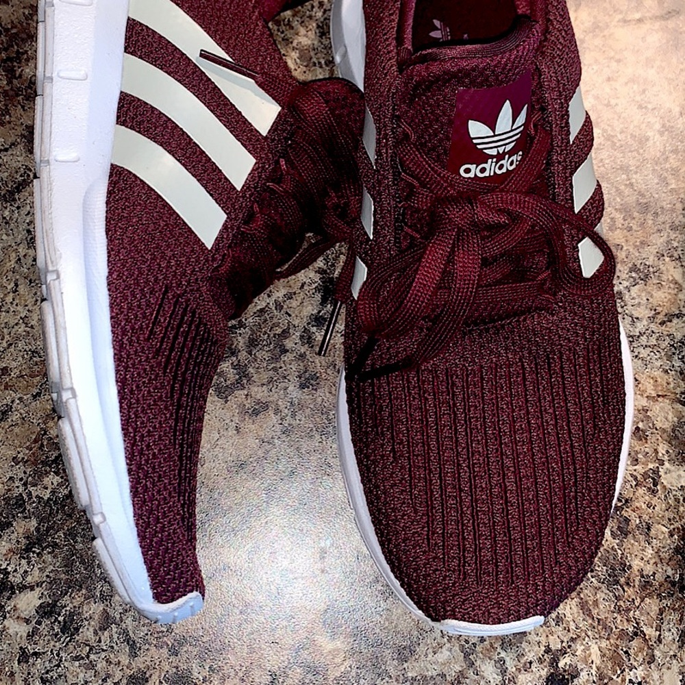 Adidas Swift Run Sneakers